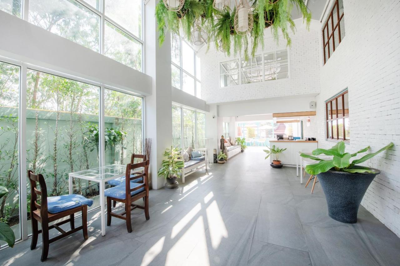 Blooming Hill Boutique Suites Pattaya Exterior photo